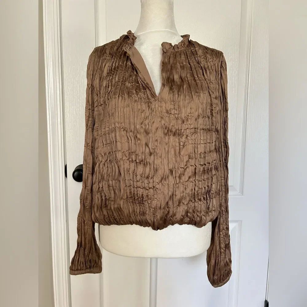 Crinkled Textured Gold Women’s Ruched Blouse Boho Flowy Neutral Size Small